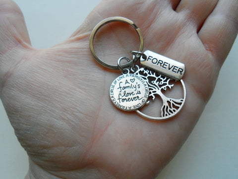 A Family's Love is Forever Saying Disc & Tree Keychain with Forever Tag, Family Reunion or Family Gift