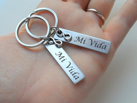 Couples Keychains Set with Infinity Charms and Engraved Steel Tags "Mi Vida"