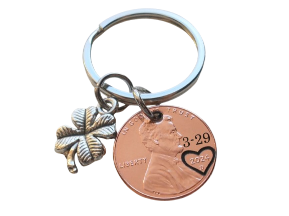 Custom Engraved Penny Keychain, Personalized Keychain, Lucky Penny Keychain, Anniversary Penny Key Chain with Clover Charm