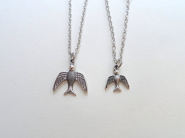 Bird Necklace Set, Mother Daughter Necklace Set, Mommy Bird Necklace