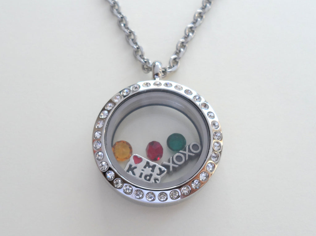 Personalized Medium Crystal Edge Circle Stainless Steel Floating Locket Necklace for Mother or Grandma - by Jewelry Everyday