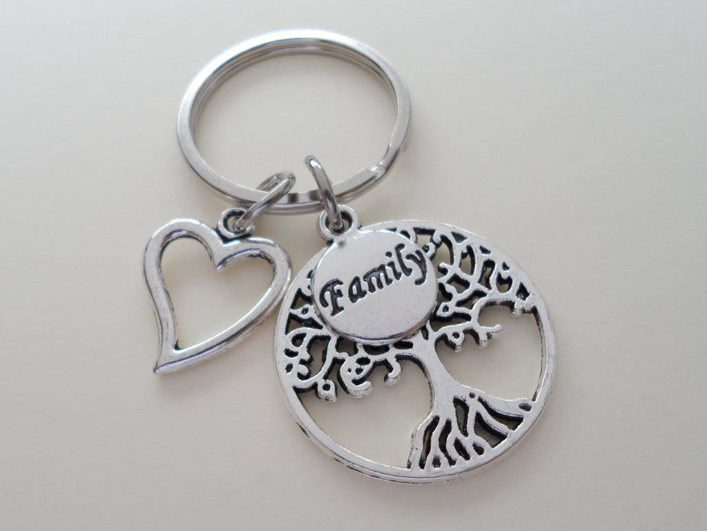 Family Tree & Heart Keychain, Family Reunion Gift Keychain, Family Love Keychain, Keychain for Mom, Gift for Mom, Tree of Life Keychain Gift