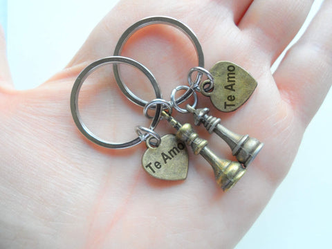 Bronze Small Chess Piece Charm Keychains, King and Queen Set with Heart Tags Engraved "Te Amo" (I Love You) in Spanish - Couples Keychain Set