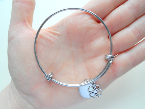 Four Leaf Clover Charm Bangle Bracelet, Custom Engraved Bracelet, Couples Anniversary Gift, Husband Wife, Girlfriend Boyfriend, Best Friend